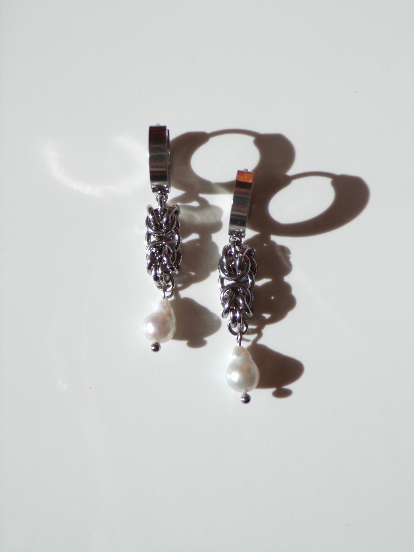 AVA Pearl Earrings