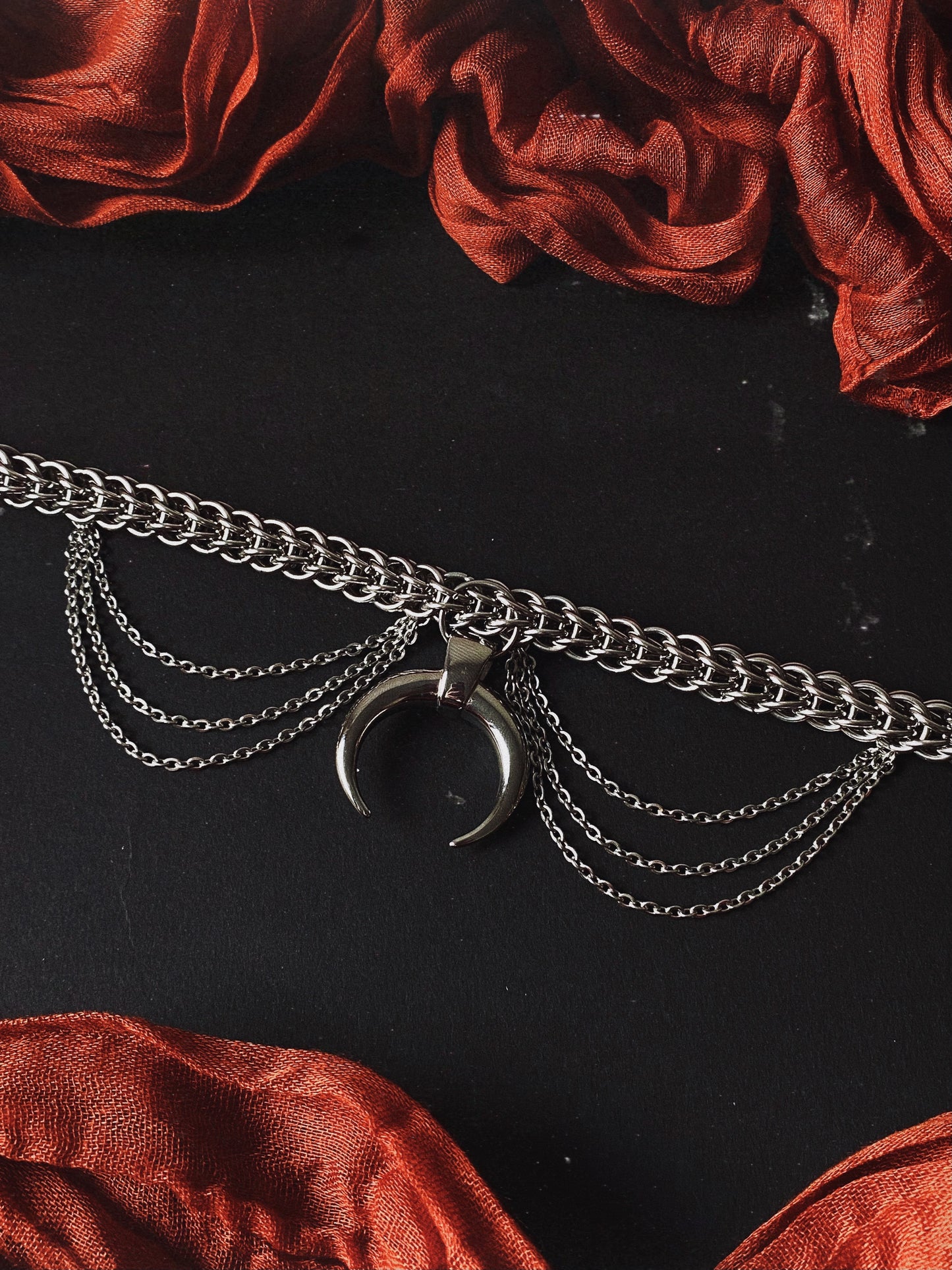 LUNA Necklace