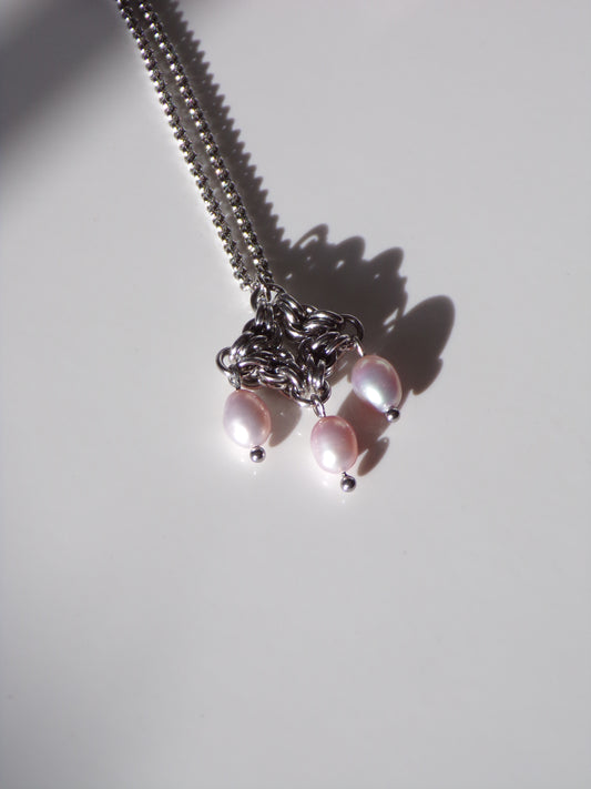 CALISTA Pearl Necklace