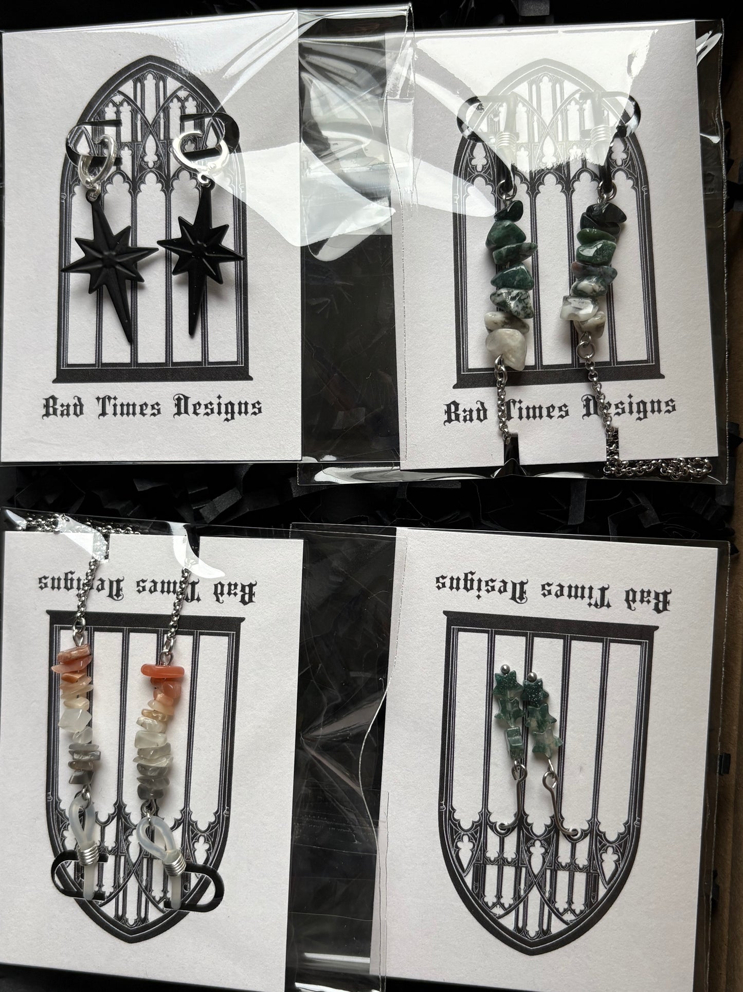 NORTH Earrings Black