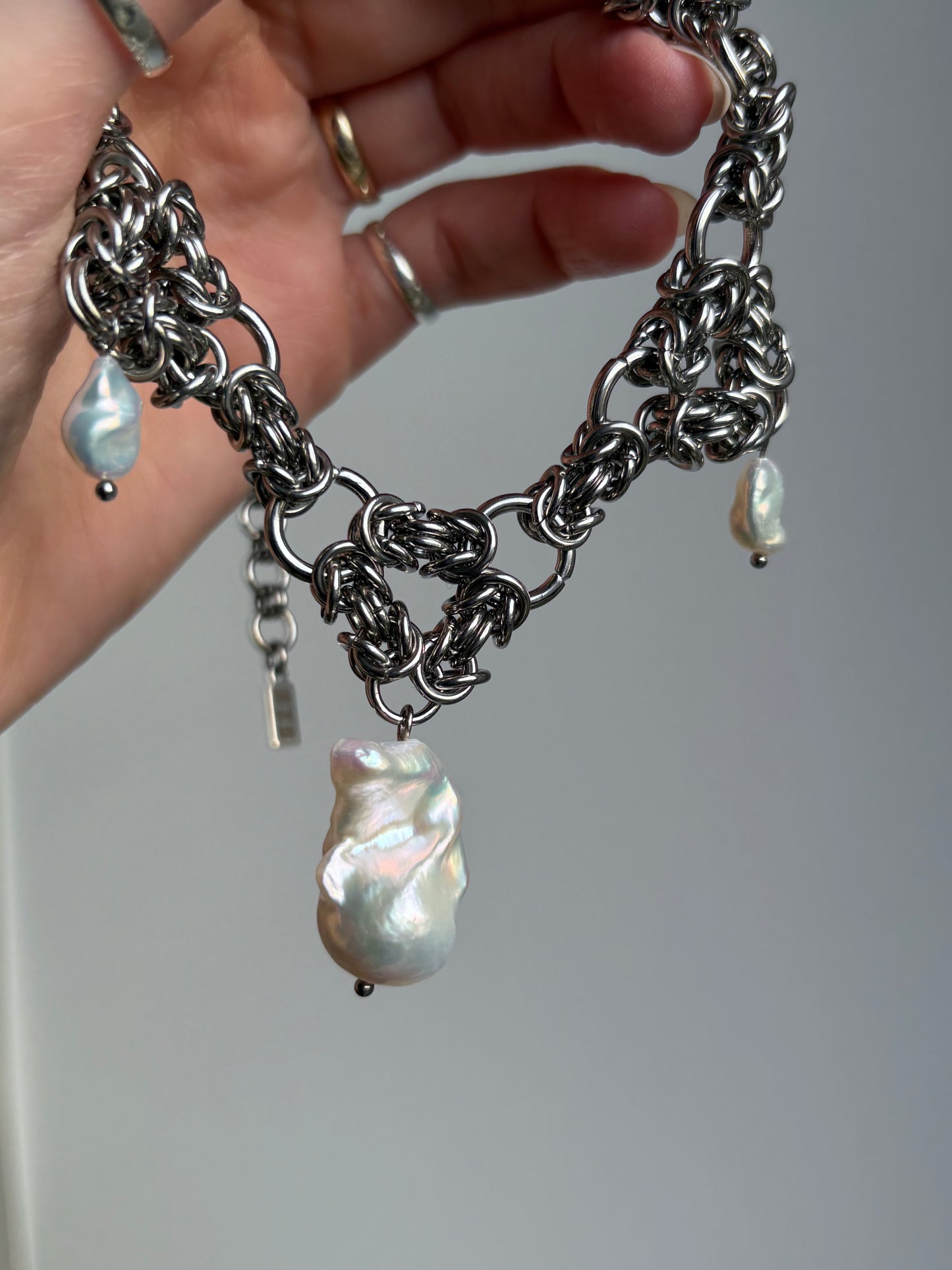 LUSTRE X Pearl Necklace