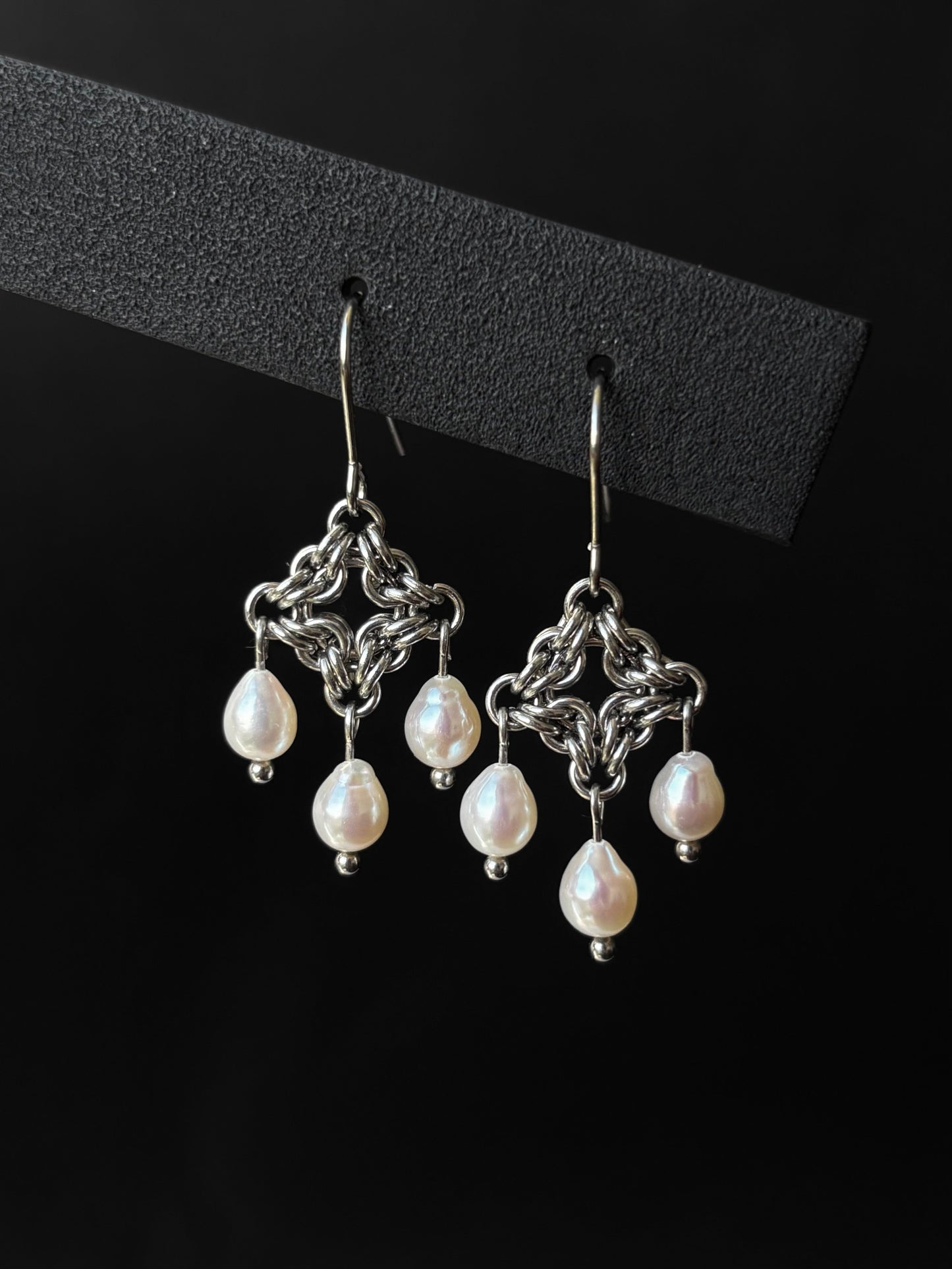 CALISTA Pearl Earrings