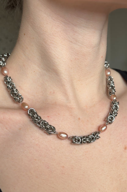 MEDEA IV Pearl Necklace