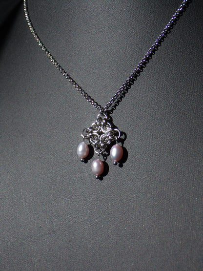 CALISTA Pearl Necklace