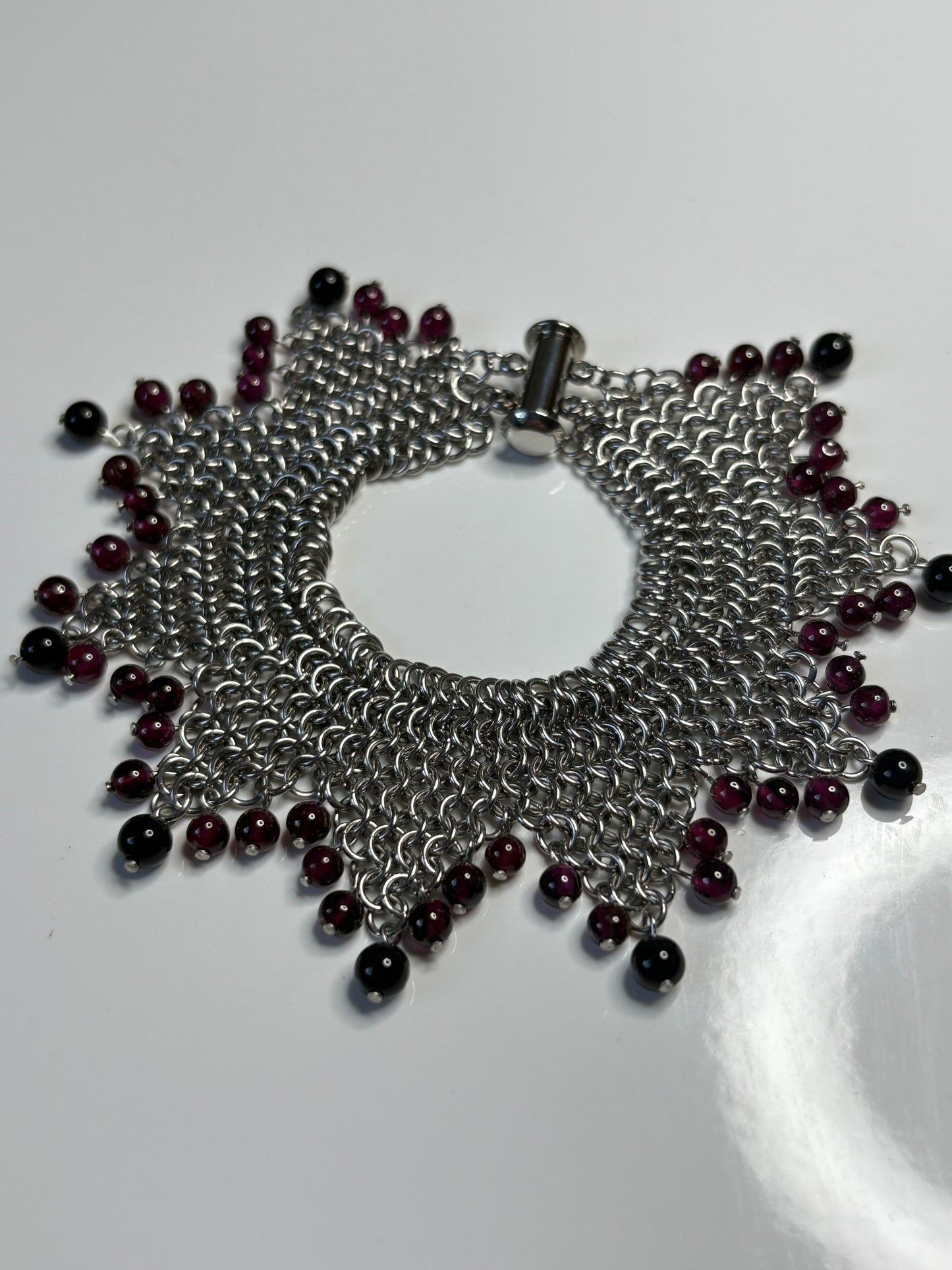 HARLEQUIN Garnet & Onyx Bracelet