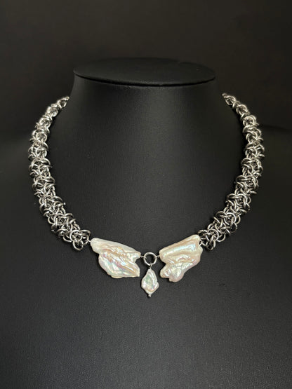 SERAPHIM Pearl Necklace