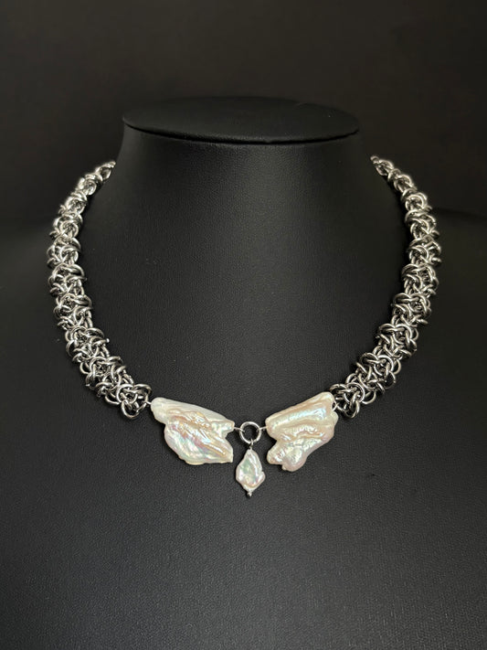 SERAPHIM Pearl Necklace