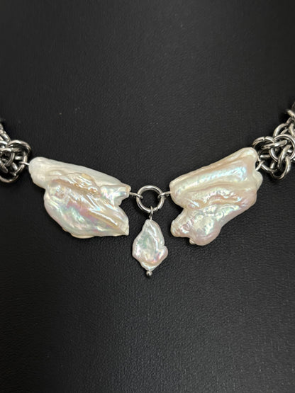 SERAPHIM Pearl Necklace