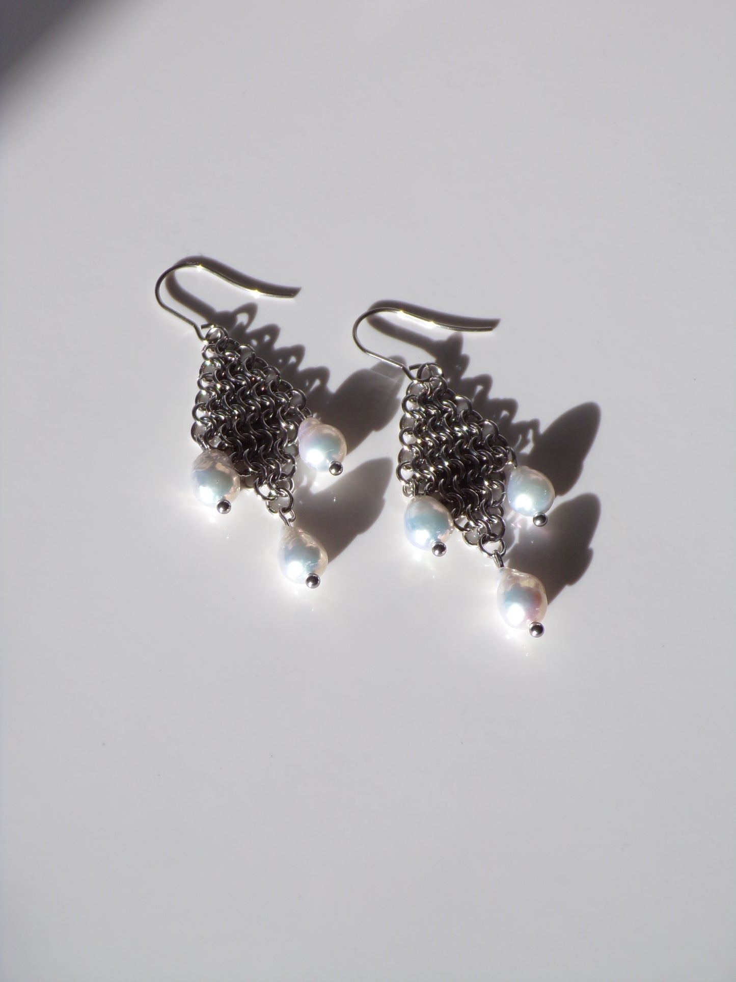 LORELAI Pearl Earrings