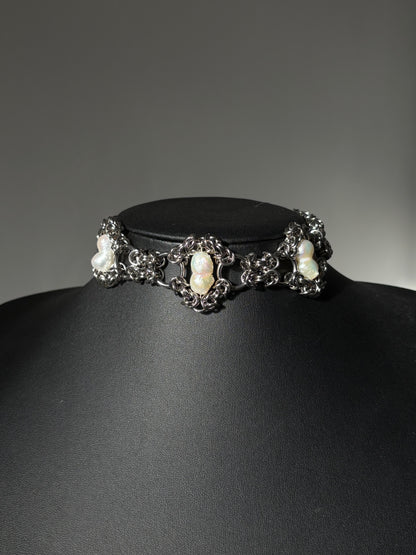 HEMLOCK VII Pearl Necklace