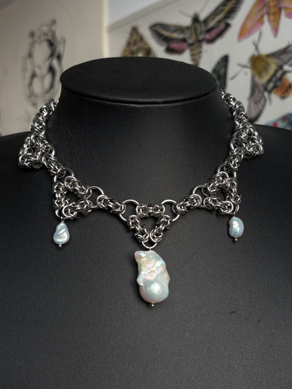 LUSTRE X Pearl Necklace