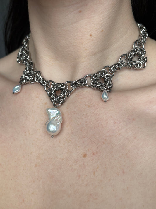LUSTRE X Pearl Necklace