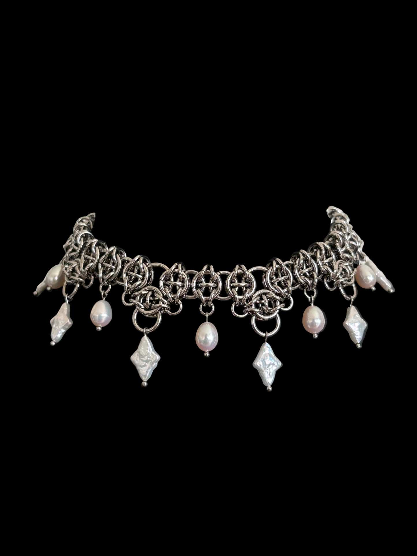 BASTION I Pearl Necklace