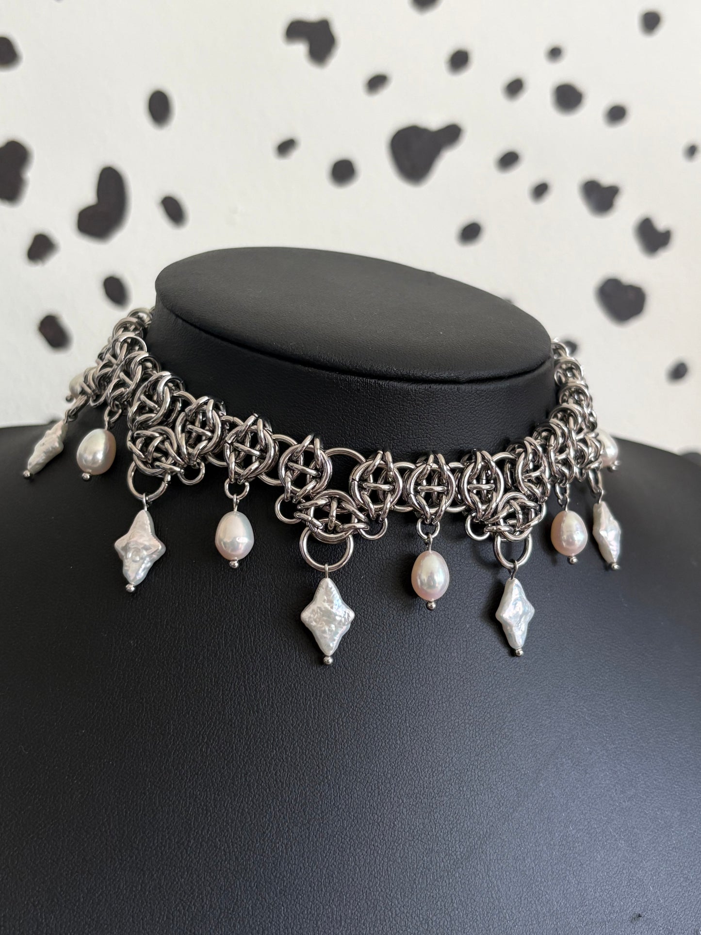 BASTION I Pearl Necklace