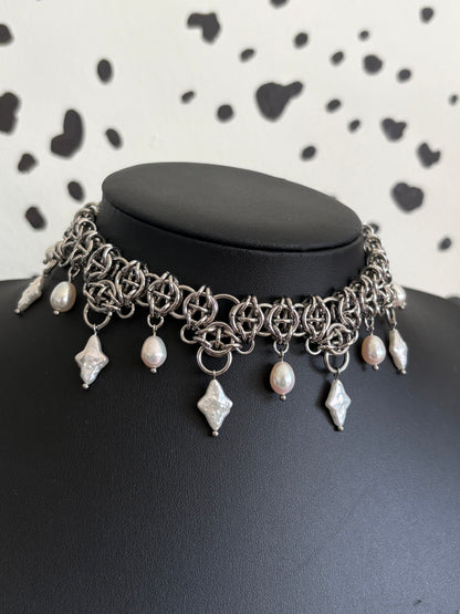 BASTION I Pearl Necklace