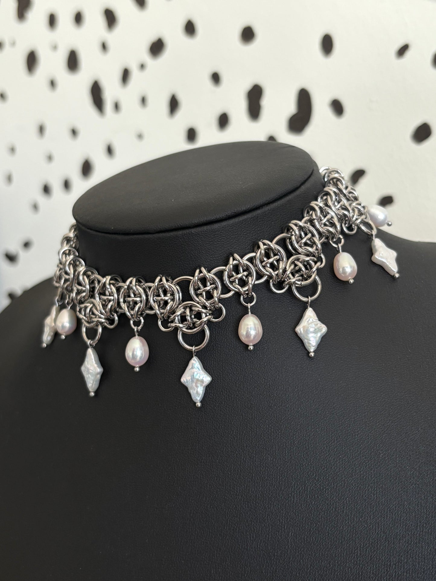BASTION I Pearl Necklace