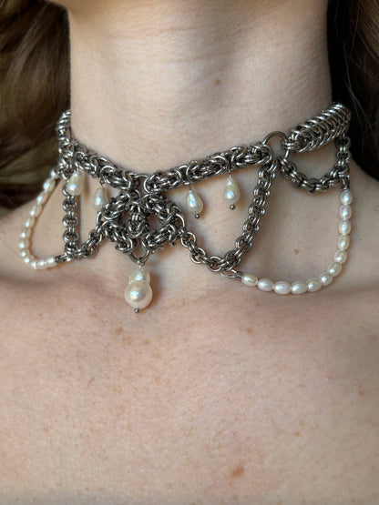 ANDROMEDA II Pearl Necklace