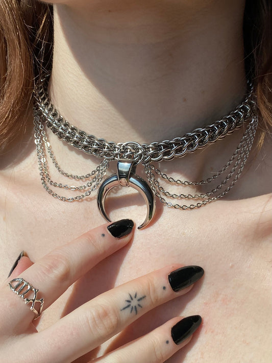LUNA Necklace