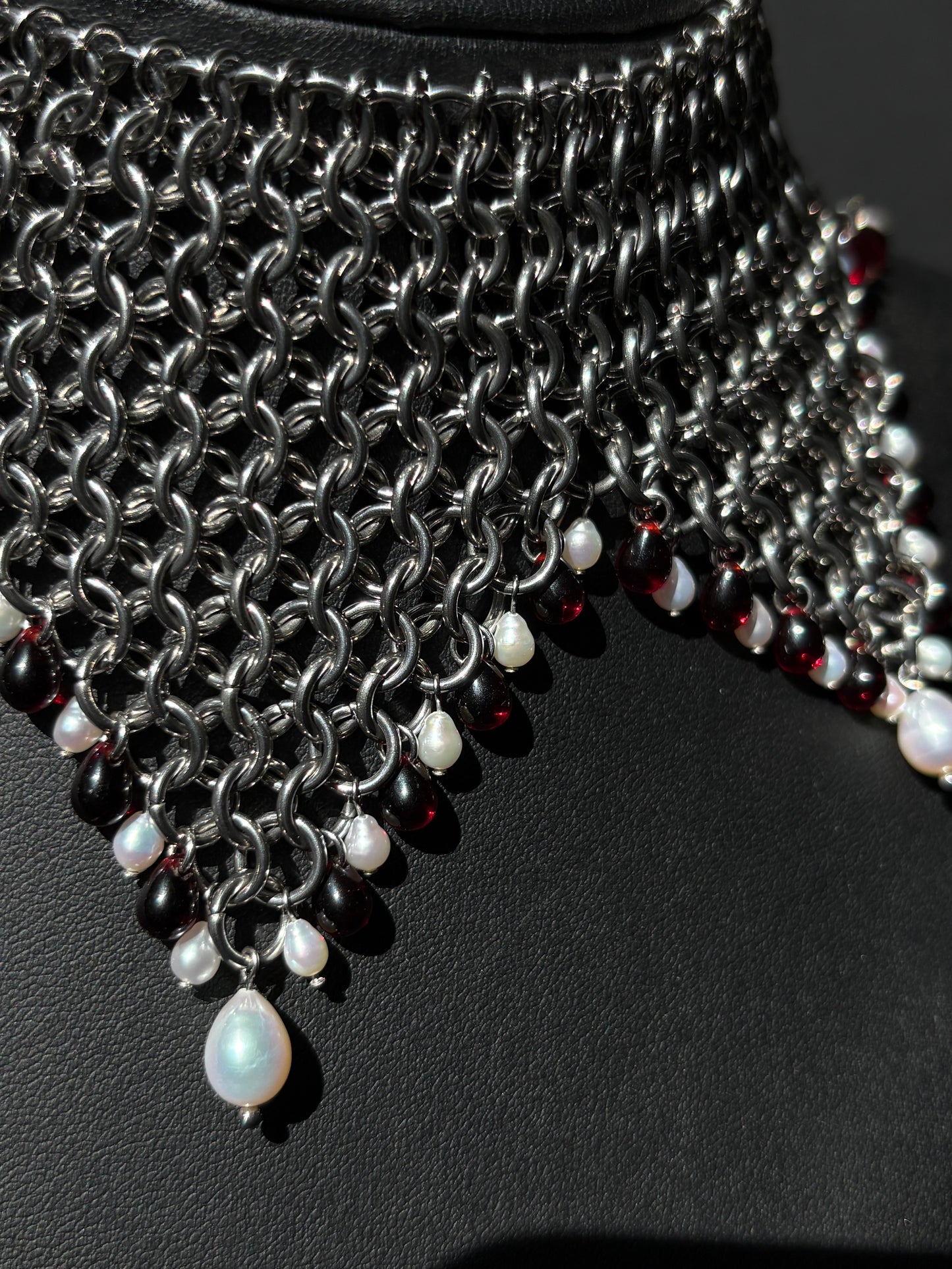 HARLEQUIN IV Pearl Necklace