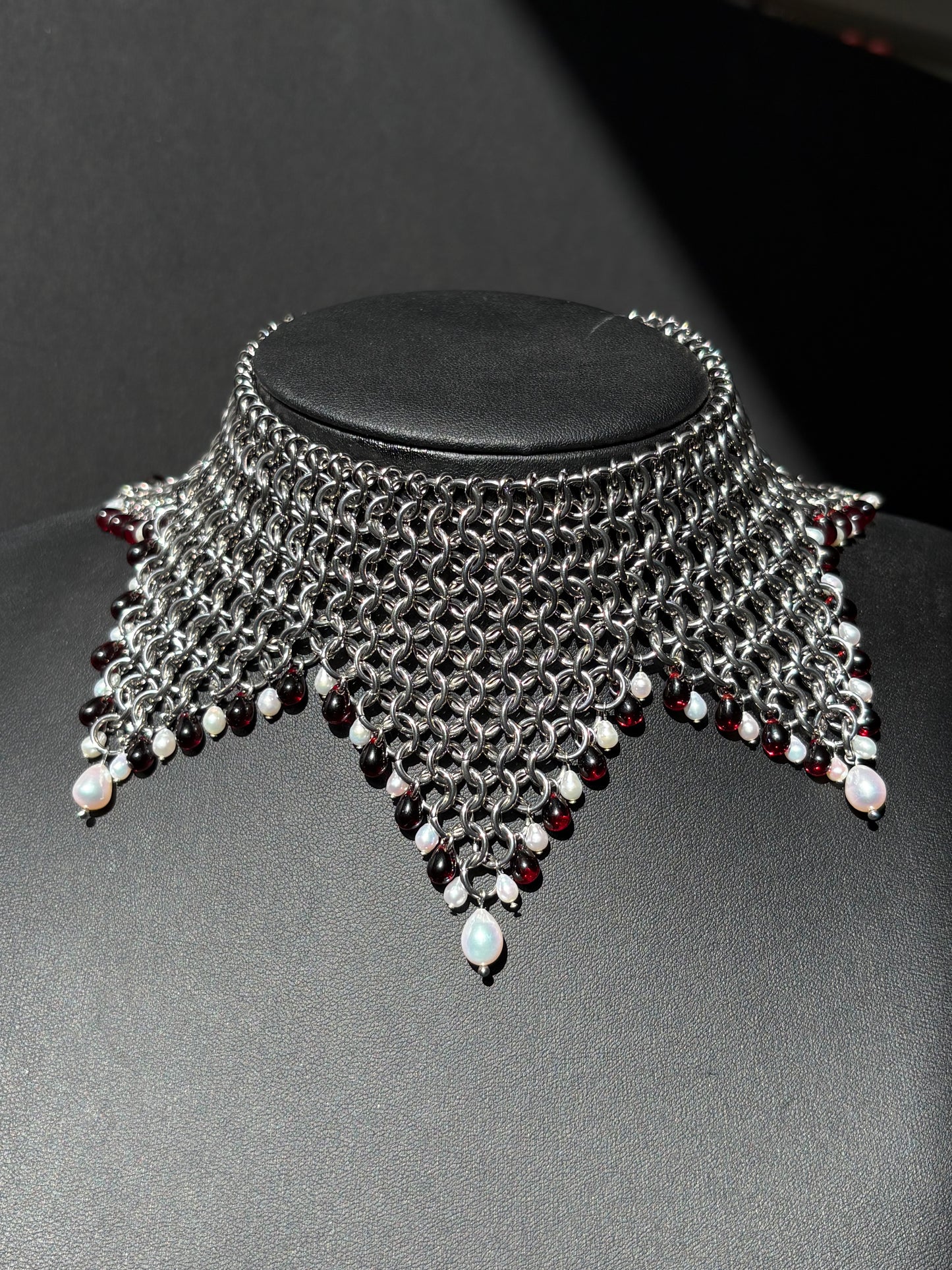HARLEQUIN IV Pearl Necklace