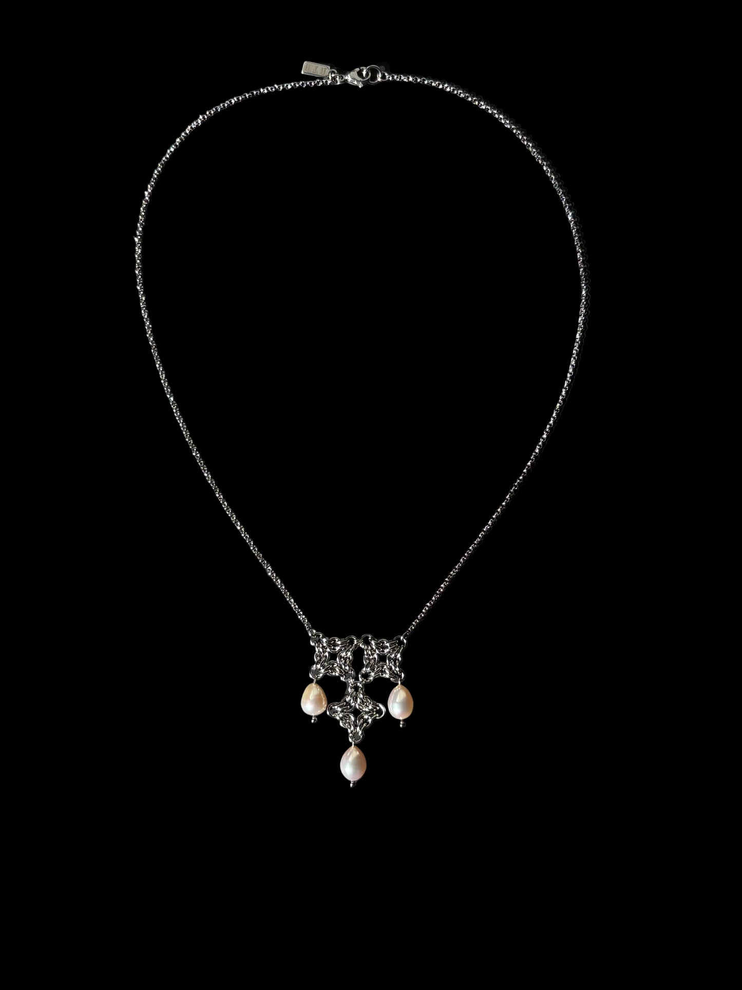 ARTEMIS VIII Pearl Necklace