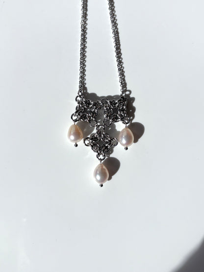 ARTEMIS VIII Pearl Necklace