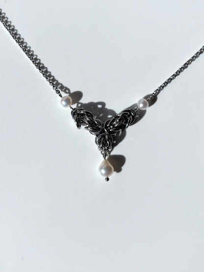 GRACE I Pearl Necklace