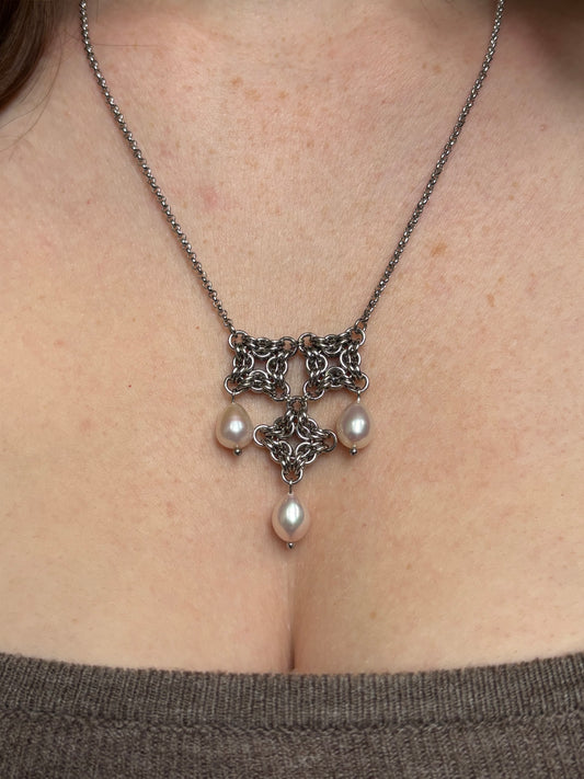 ARTEMIS VIII Pearl Necklace