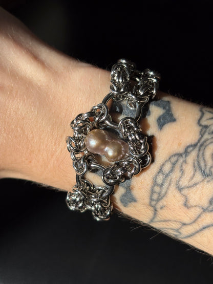 HEMLOCK III Pearl Bracelet