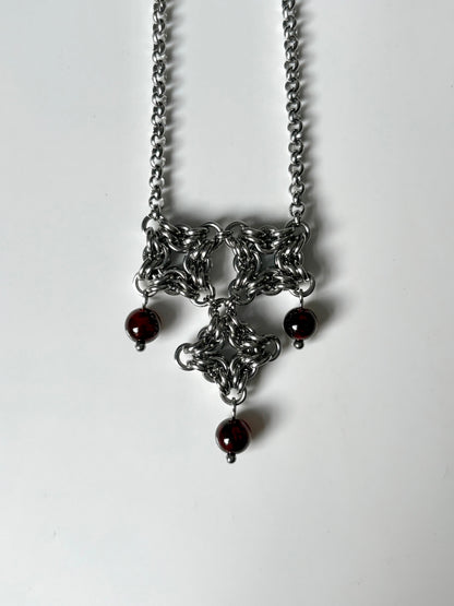 ARTEMIS VI Garnet Necklace